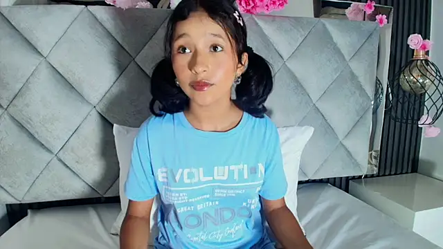 Real virgin Pussy online show from 05-11-26, 05:54