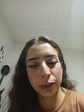 AlexxaAndRileyy online show from 04-13-26, 08:35