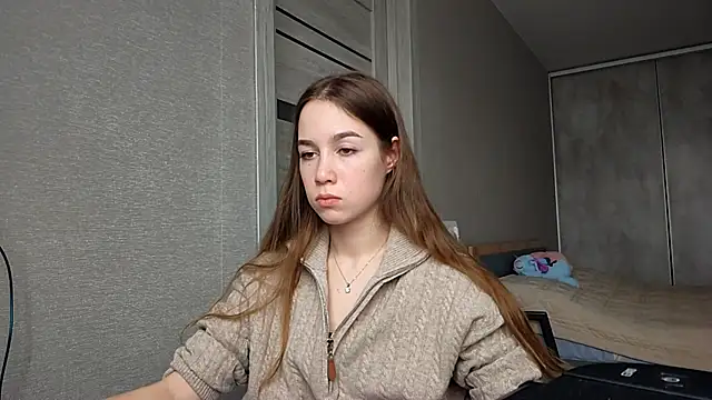 SherrylMaler online show from 02-10-26, 04:22