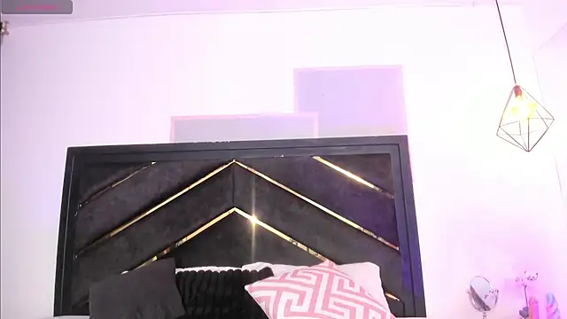 april jones05 online show from 04-17-26, 11:24