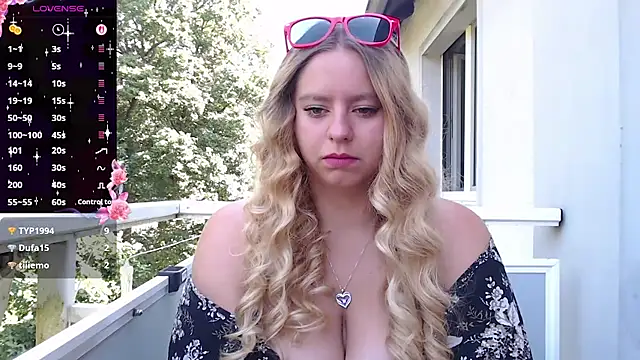 Mia lou05 online show from 07-13-26, 07:51