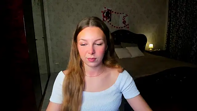 Snapshot of LilyBlakee chatting on 02-25-26, 07:36 LilyBlakee online show from 02-25-26, 07:36