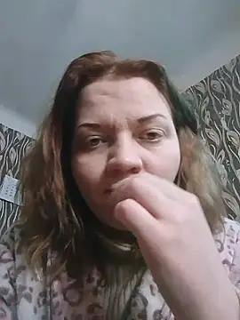 Snapshot of TigressAsia chatting on 01-13-26, 12:31 TigressAsia online show from 01-13-26, 12:31