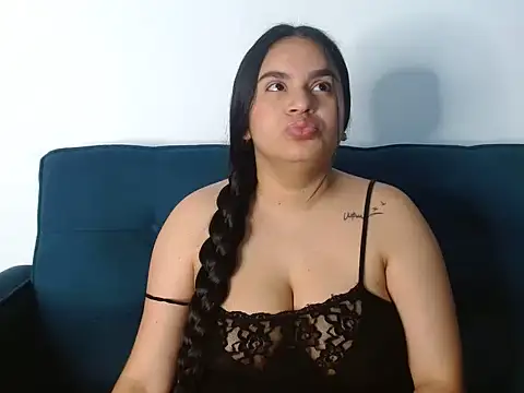 Snapshot of maite_saens1 chatting on 06-02-26, 10:04 maite saens1 online show from 06-02-26, 10:04