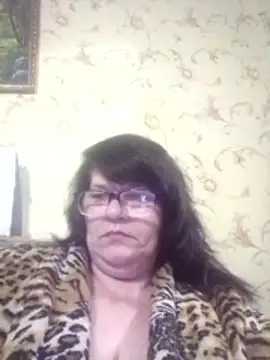 NysiOlsen online show from 04-14-26, 06:02