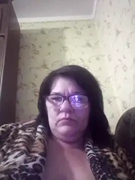 NysiOlsen online show from 04-06-26, 03:46