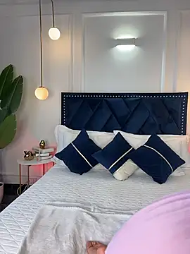 SweetTroubleXXX online show from 01-14-26, 01:59