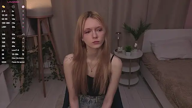 JuanaSumma online show from 04-15-26, 06:19