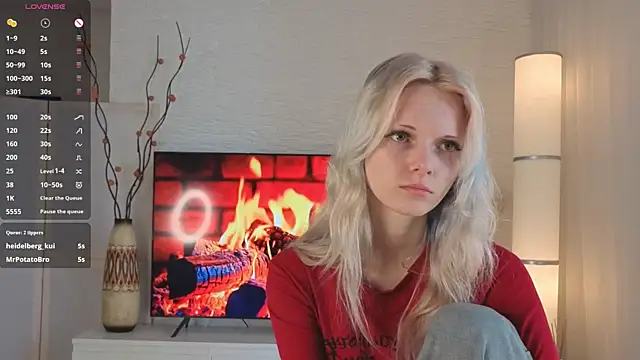 JuanaSumma online show from 05-31-26, 06:08