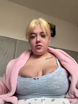 Princess-ivyxoxo online show from 02-18-26, 10:01