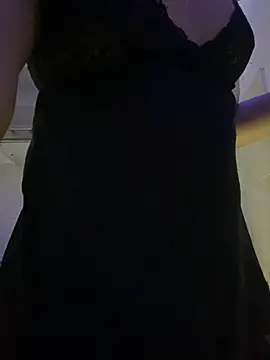 Snapshot of valeria_19x chatting on 06-12-26, 06:44 valeria 19x online show from 06-12-26, 06:44