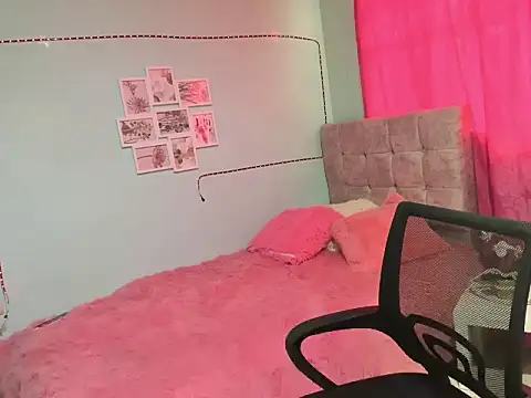 talia mystic online show from 03-31-26, 01:46