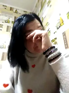 Snapshot of KarolinaRich1 chatting on 01-14-26, 05:00 KarolinaRich1 online show from 01-14-26, 05:00