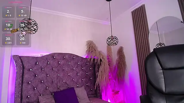 Violet Collins1 online show from 06-04-26, 09:41