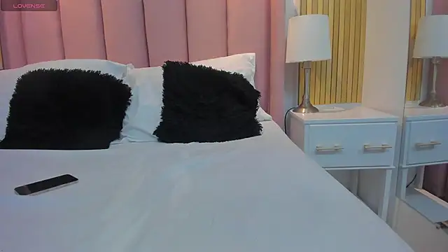 xXxSamantha   online show from 02-27-26, 08:08