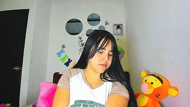 Penelopeflame18 online show from 05-09-26, 02:04