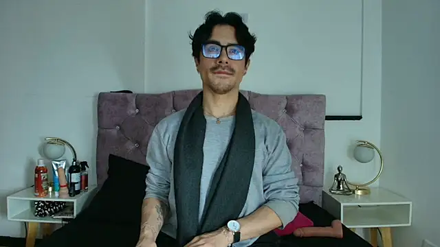 Snapshot of Ethan_Briggs_ chatting on 03-03-26, 03:35 Ethan Briggs online show from 03-03-26, 03:35