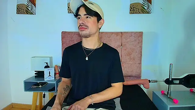 Snapshot of Ethan_Briggs_ chatting on 02-06-26, 03:57 Ethan Briggs online show from 02-06-26, 03:57