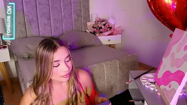 Snapshot of Lucy_Carson_ chatting on 02-15-26, 07:51 Lucy Carson online show from 02-15-26, 07:51