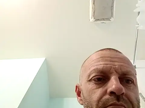 Snapshot of sterng6969 chatting on 04-21-26, 11:50 sterng6969 online show from 04-21-26, 11:50