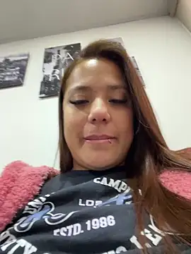 Pretty  Milf online show from 04-05-26, 11:28