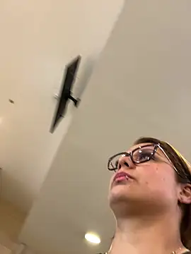 Pretty  Milf online show from 06-24-26, 10:40