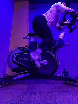 Pretty  Milf online show from 03-03-26, 03:08