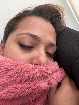 Pretty  Milf online show from 04-01-26, 01:41