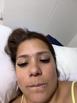 Pretty  Milf online show from 04-05-26, 11:33