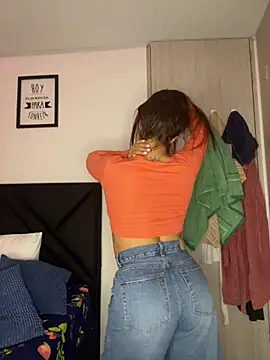 Pretty  Milf online show from 07-03-26, 10:49