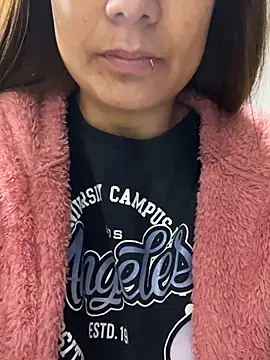 Pretty  Milf online show from 02-28-26, 09:53