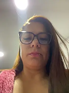 Pretty  Milf online show from 04-29-26, 09:24