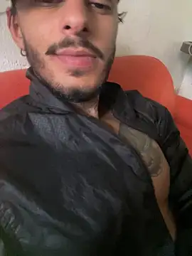 Snapshot of liyamjunior chatting on 03-24-26, 03:56 liyamjunior online show from 03-24-26, 03:56