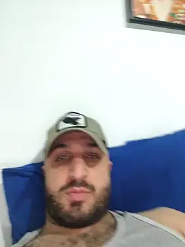 Mertozer01 online show from 01-17-26, 02:04