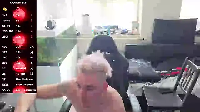 Rayzel White online show from 05-15-26, 08:23
