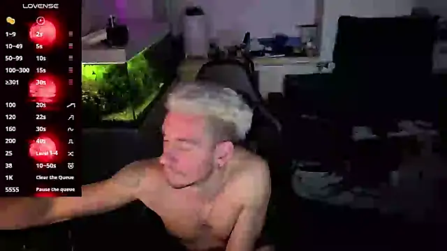 Rayzel White online show from 05-03-26, 11:41