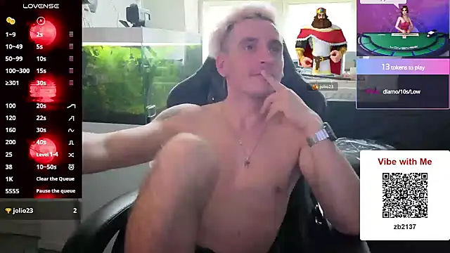 Rayzel White online show from 05-19-26, 04:14