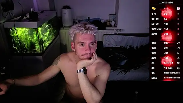 Rayzel White online show from 03-15-26, 11:01