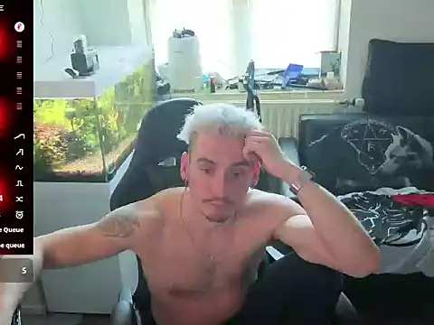 Rayzel White online show from 04-29-26, 05:30