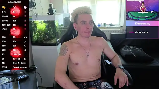 Rayzel White online show from 05-26-26, 01:53