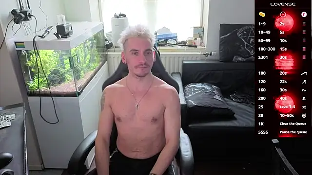 Rayzel White online show from 03-25-26, 01:43