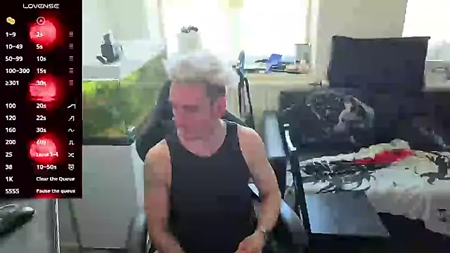 Rayzel White online show from 05-07-26, 11:46