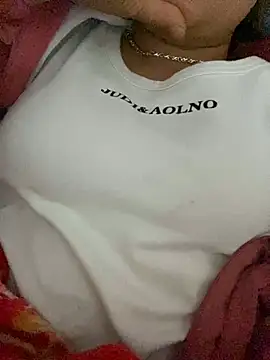 Snapshot of kibennet chatting on 01-13-26, 09:52 kibennet online show from 01-13-26, 09:52