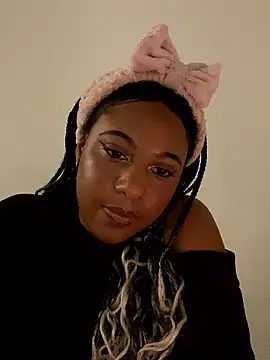 Snapshot of xo_steffyxo_4 chatting on 01-13-26, 11:52 xo steffyxo 4 online show from 01-13-26, 11:52