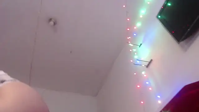 Loriiiany online show from 02-17-26, 04:21