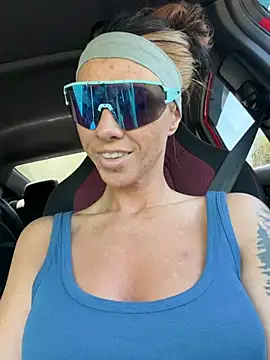 Snapshot of tastemecaroline chatting on 04-08-26, 06:53 tastemecaroline online show from 04-08-26, 06:53