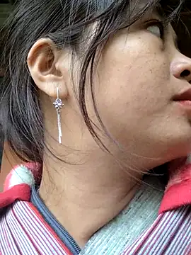 miumiu sexy2x online show from 03-17-26, 09:45