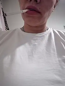 Snapshot of Karanfilim chatting on 07-07-26, 03:09 Karanfilim online show from 07-07-26, 03:09