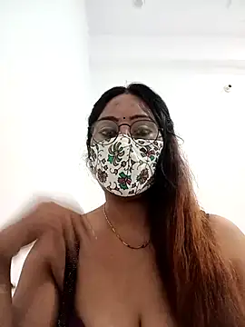 Snapshot of Your-Sasha7 chatting on 02-18-26, 05:27 Your-Sasha7 online show from 02-18-26, 05:27