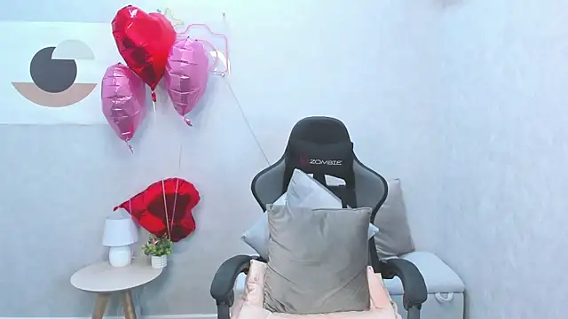 Snapshot of Victoria_Nelson chatting on 02-14-26, 01:28 Victoria Nelson online show from 02-14-26, 01:28